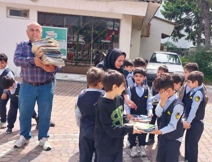 طرح «کتابخانه کلاسی» در مدارس نوشهر اجرا شد