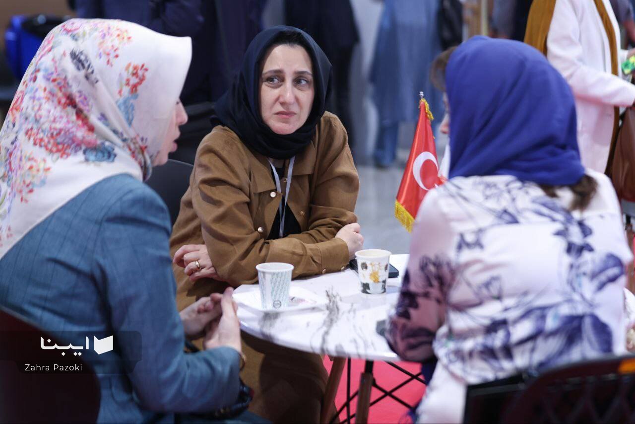 روایت یک دورهمی در تهران با میزبانی از ناشران بینالملل