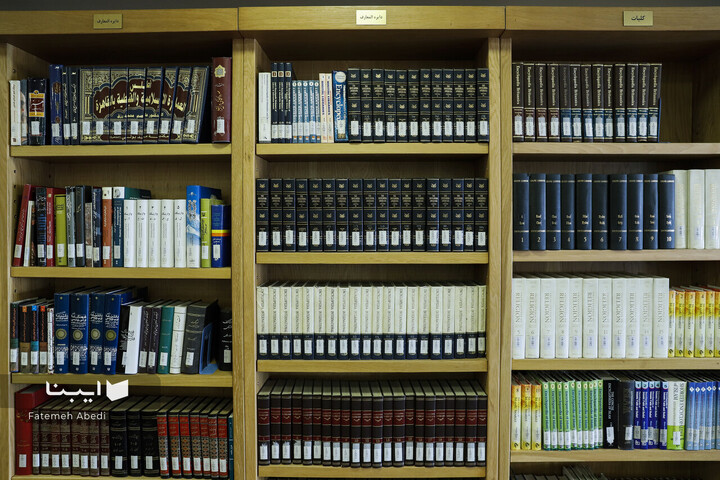 کتابخانه و موزه ملک