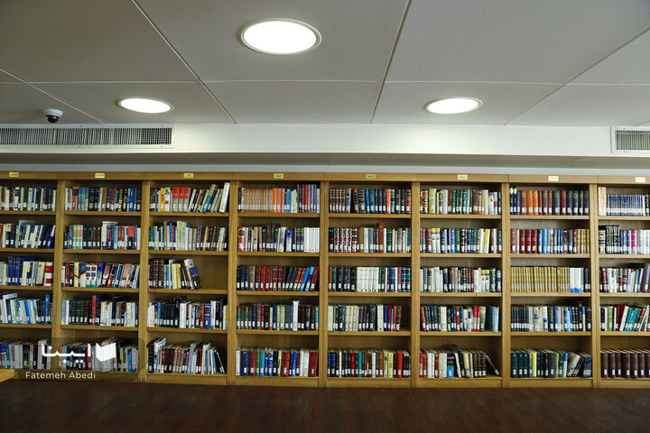 کتابخانه و موزه ملک