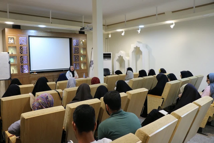 کارگاه «کسب درآمد از نویسندگی، شناخت بازار و مخاطب» برگزار شد