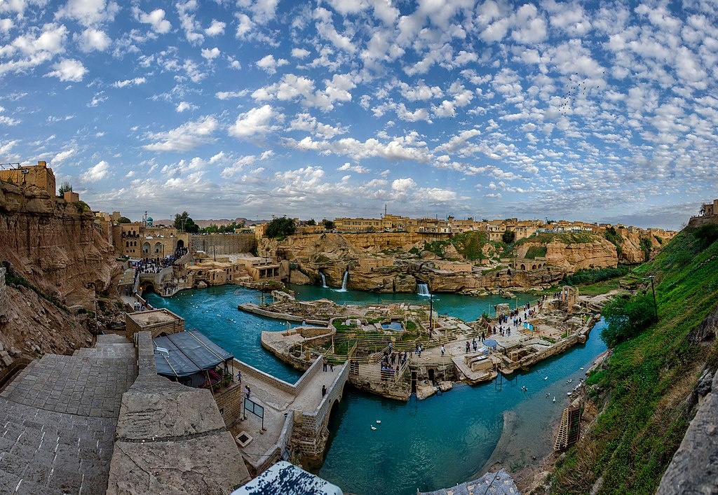نیایش بر لب جویبار و چشمه‌ها