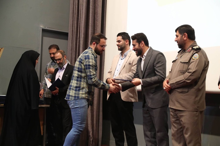 برگزیدگان چهار رویداد ادبی و هنری دفاع مقدس معرفی شدند