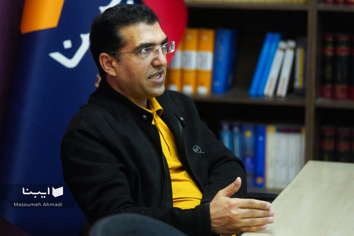 میزگرد بررسی رویکردهای جدید نمایشگاه کتاب تهران