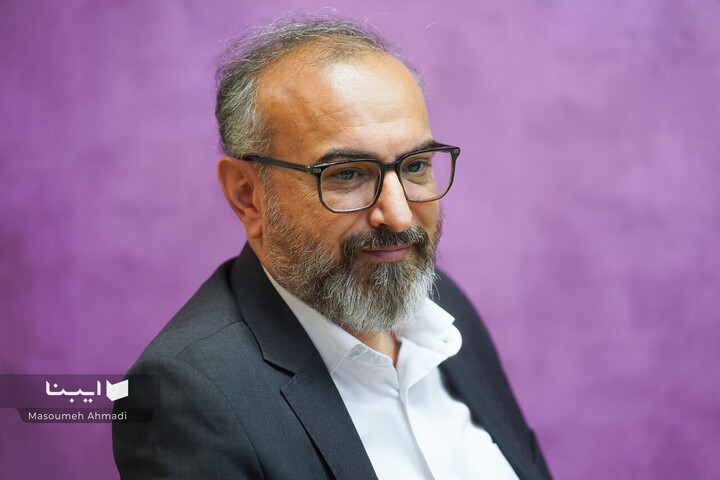 میزگرد بررسی رویکردهای جدید نمایشگاه کتاب تهران