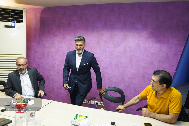 میزگرد بررسی رویکردهای جدید نمایشگاه کتاب تهران