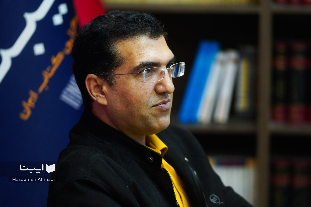 باید در نمایشگاه کتاب میدان بیشتری به نشر الکترونیکی داده شود