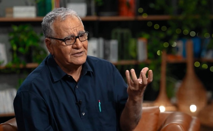 مشغول نوشتن خاطراتم از روزهای اول انقلاب هستم