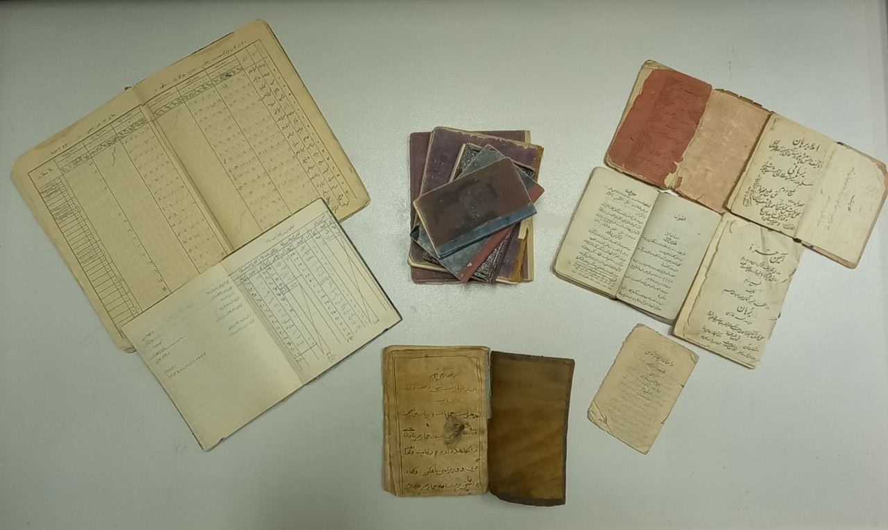 اسناد دبیرستان ملی نمازی شیراز به کتابخانه مل منطقه جنوب کشور اهدا شد