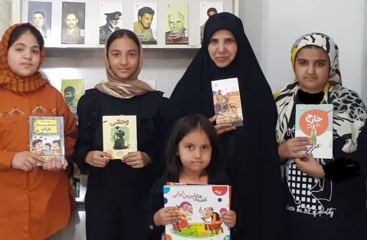 برگزاری نشست معرفی کتاب در چناران/ برنامههای متنوع فرهنگی در تایباد