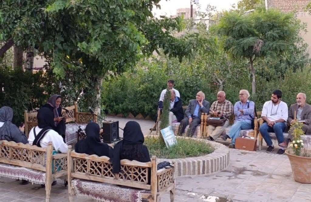 برگزاری نشست معرفی کتاب در چناران/ برنامه‌های متنوع فرهنگی در تایباد