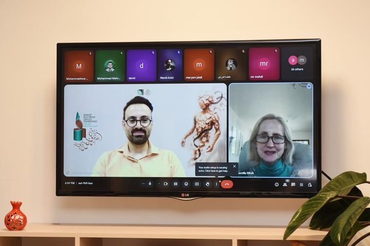 بررسی نظریه مشخصه‌مندی رسانه‌ها و چالش‌های اقتباس در هنر معاصر