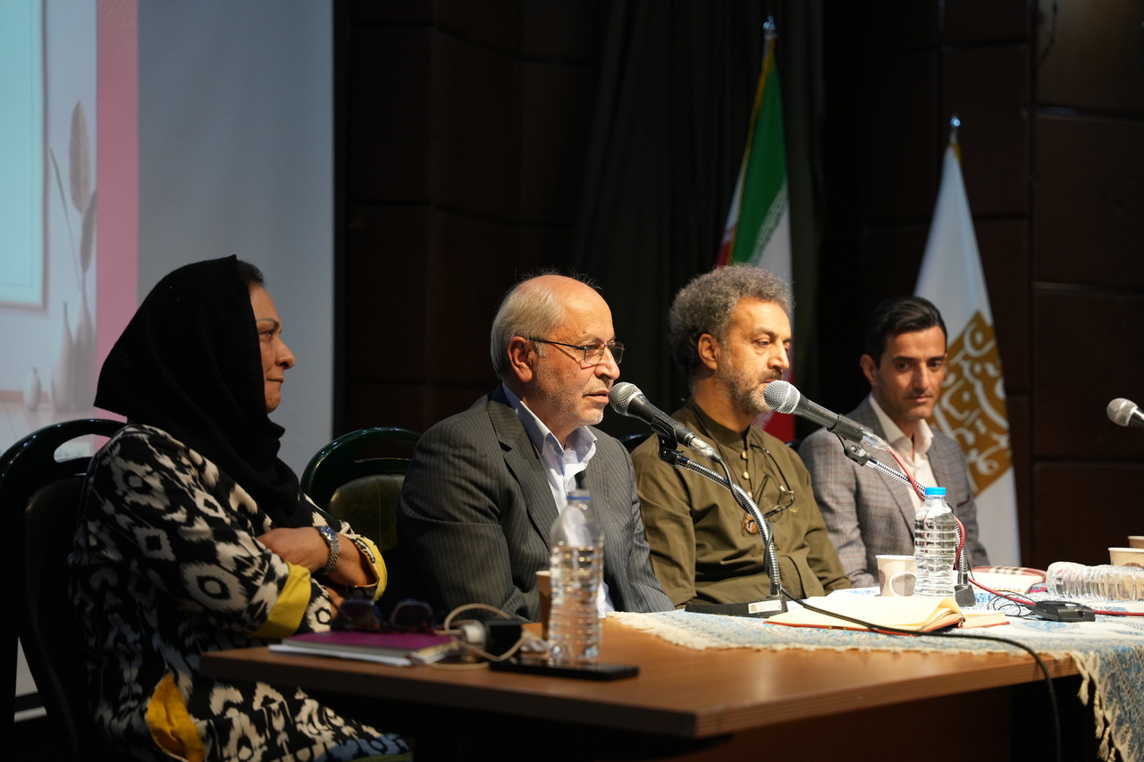 بهشتی: بعد از ۱۲۰۰ جنگ ایران هنوز ایستاده است / هشدار نیلی به تفرق میان روشنفکران و استادان دانشگاه / دعوت پیران به مشارکت برای ساختن ایران آینده