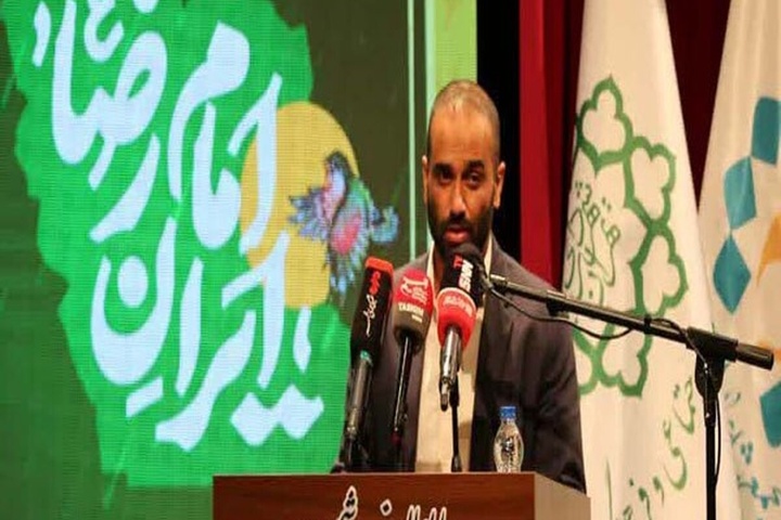 شاعر آئینی خراسانی در پویش ملی شعر «ایران امام رضا» برگزیده شد