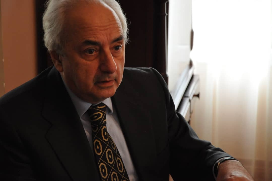 مصدق از ۹ اسفند تا ۲۵ مرداد شاه را کنار گذاشت