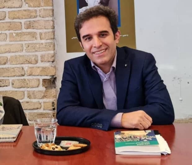 آنچه مینویسید تا ابد دست از سرتان برنمیدارد