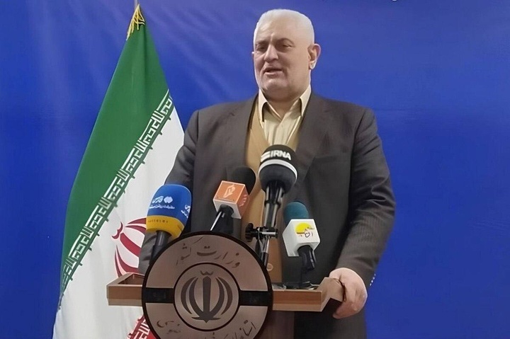 وعده فرماندار برای تکمیل کتابخانه نیمه‌تمام روستای جوزقان پس از ۱۴ سال!