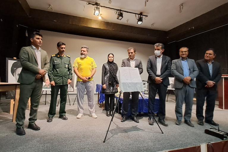 کتاب «افسون عشق» در نمایشگاه کتاب بهمئی رونمایی شد
