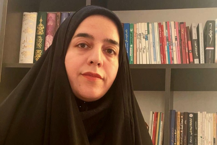 ادبیات پایداری سهم بزرگی در رشد و تقویت ادبیات بومی دارد