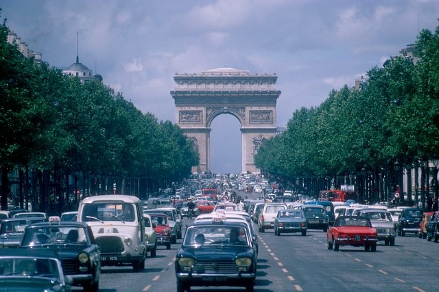 شاعرانه، خشونتبار و روشنفکرانه