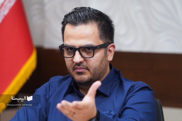 نشست خبری رئیس اتحادیه چاپخانه‌داران تهران