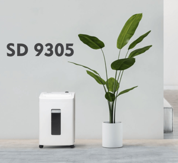 چرا نادیده گرفتن کاغذ خردکن با استاندارد، ریسکی بزرگ برای کسب‌وکار شماست؟