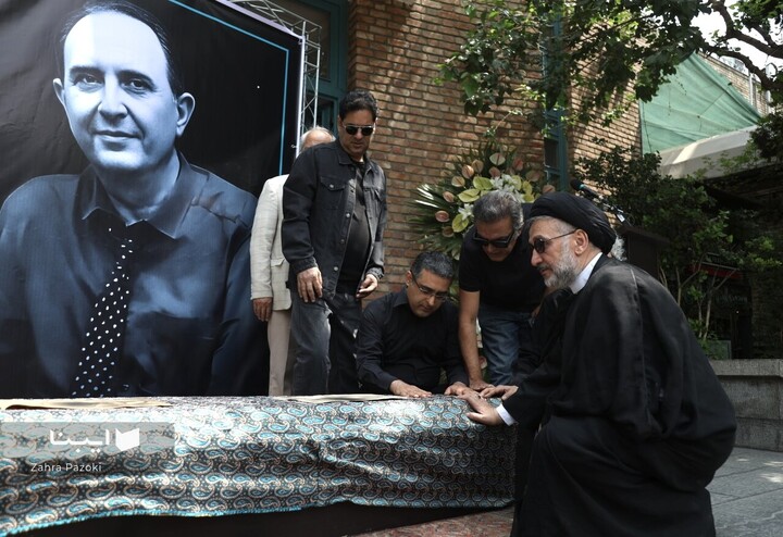 مراسم تشییع پیکر بیژن اشتری