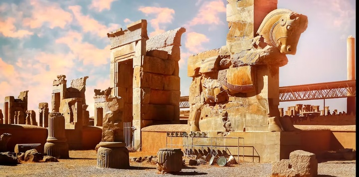 برای فهم اکنون و گشودن دروازه‌های ناشناخته آینده