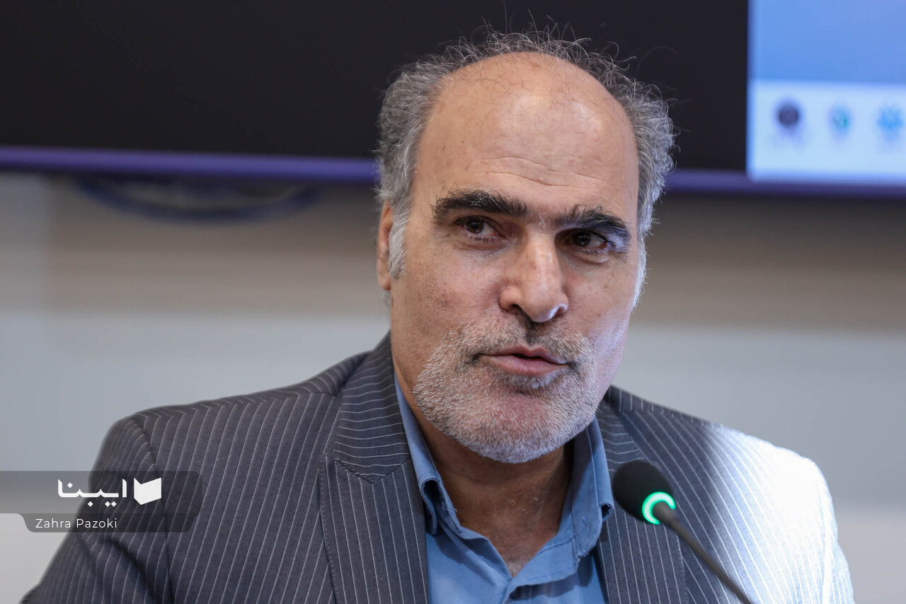 من فیلسوف مستشرقم