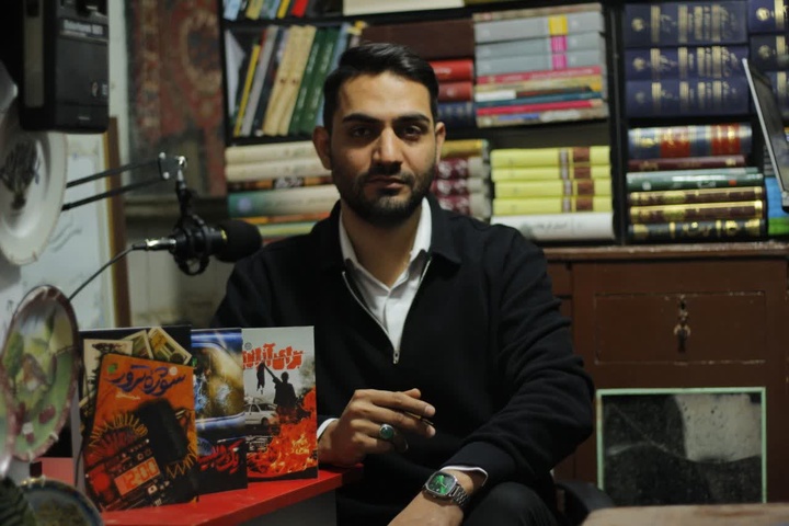 نویسندگان وظیفه روایت و ثبت جنایات دشمنان را دارند