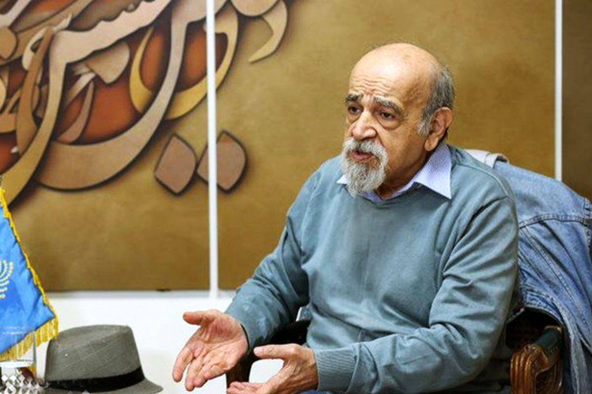 ادبیات به جهانیان می‌آموزد که هیچ مشکلی با جنایت و خونریزی حل نمی‌شود