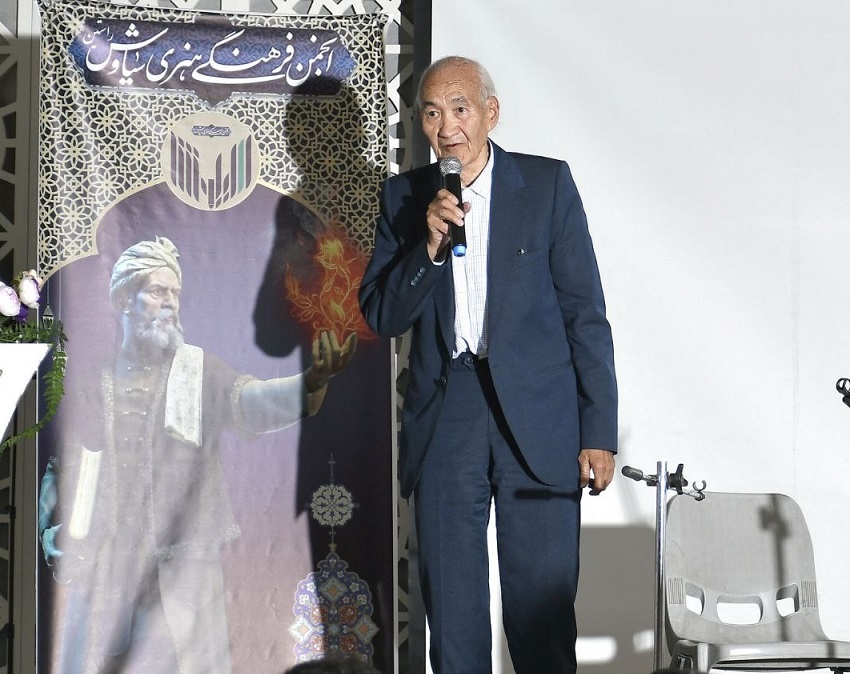 خوشنویسی و شعر دو جلوه از یک حقیقتاند