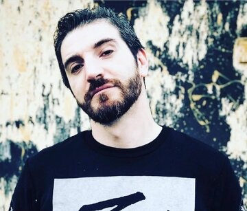 صالح بایرامی از گرافیست‌های مطبوعاتی کشور به شهادت رسید