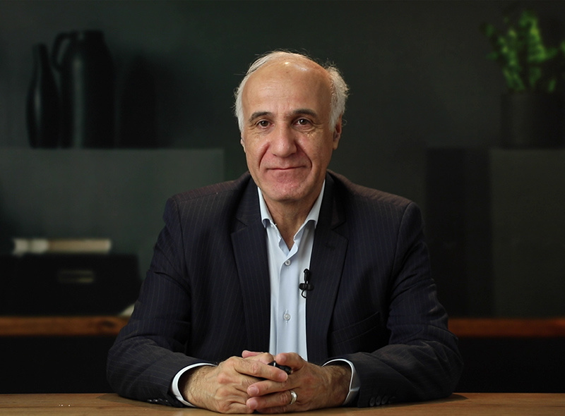 مدیریت هیجانات و پذیرش احساسات منفی همچون ترس، ناراحتی، یا اضطراب، یک راهکار اساسی است