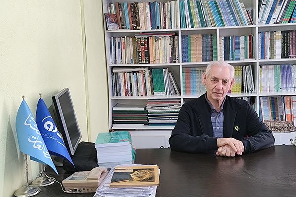 به احترام کشور بزرگ و متمدن ایران