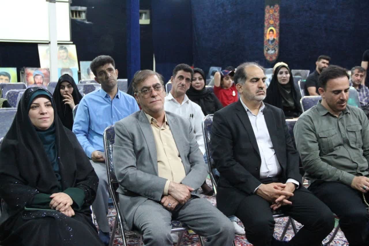 شبی که شعر و شهید به هم رسیدند