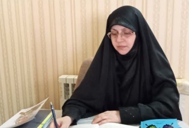 اهالی قلم با بازگویی تجربیات تاریخی، موجب تحکیم وفاق در جامعه می‌شوند