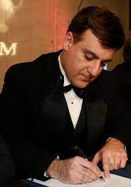 تاریخ ثابت کرده ایرانی به هر نحوی از خاک دفاع میکند