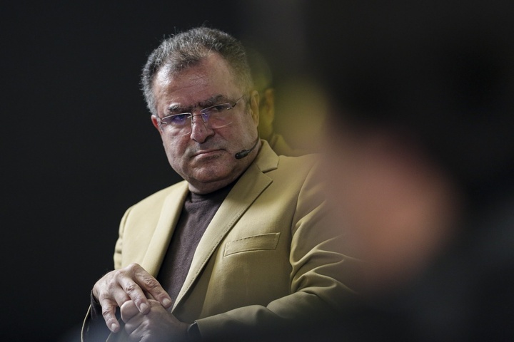 گبرلو: در این روزهای سخت  شاهد اتحاد و دلسوزی جامعه هنری بودیم