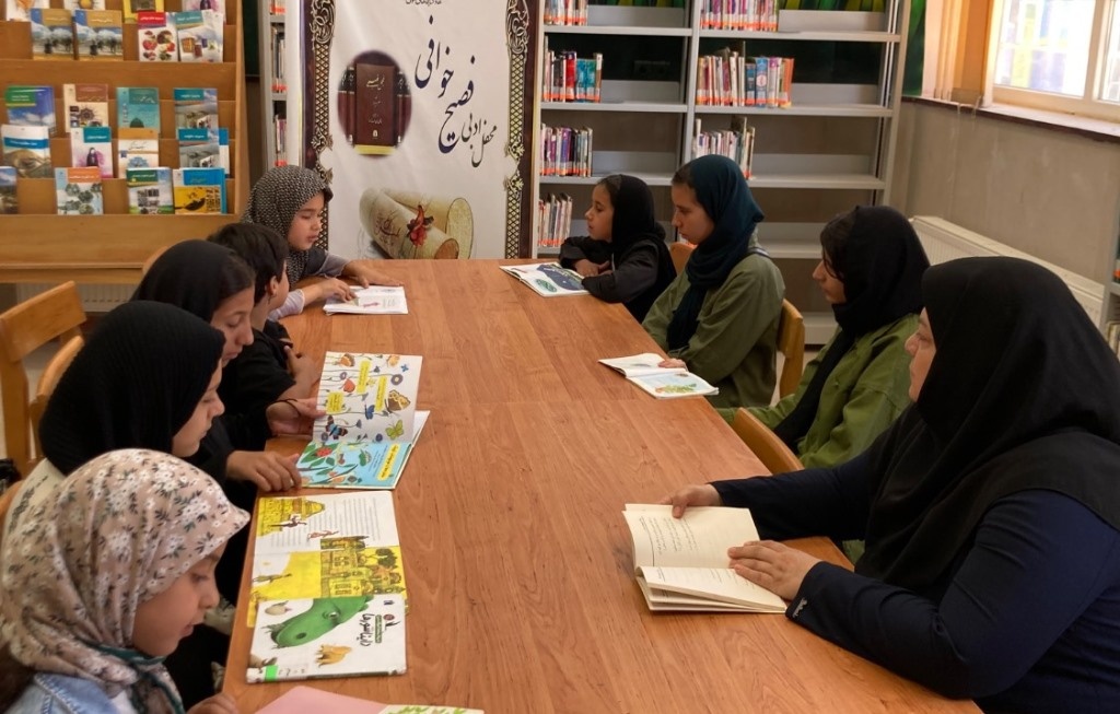 نشست ادبی حافظشناسی در کاشمر/ دوره مطالعاتی در خواف