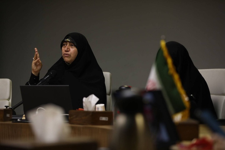 بازخوانی نقش زنان در جنگ اخیر/ نقش زنان در روایتگری بحران‌ها حیاتی است