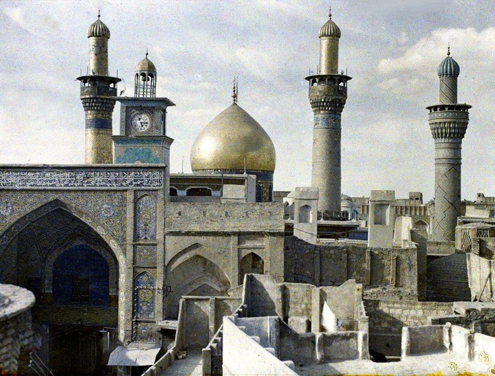 شمشیر بر تو و قضا بر آسمان