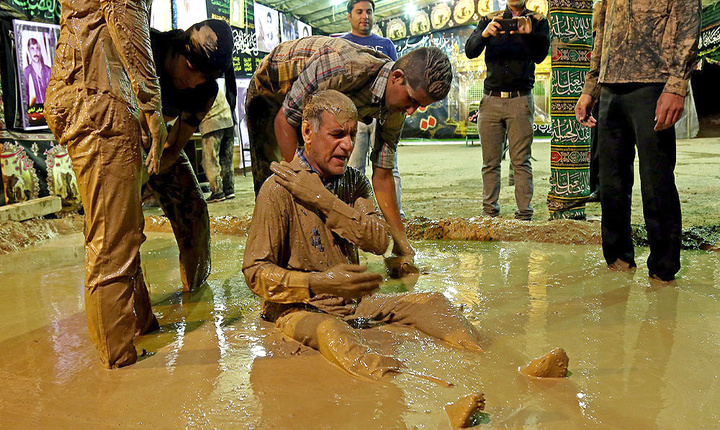 گل‌مالی؛ آیینی کهن در سوگ حسین (ع) بر شانه‌های زاگرس