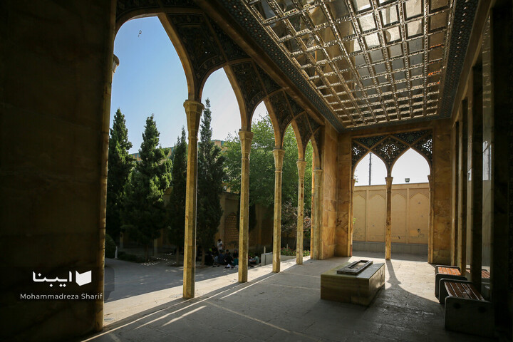 آرامگاه صائب تبریزی