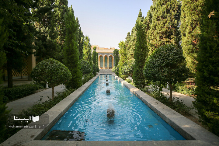 آرامگاه صائب تبریزی