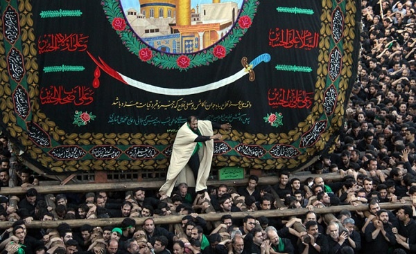 نخلبرداری یزد؛ آئینی برآمده از دل تاریخ/ روایتی زنده از کربلا