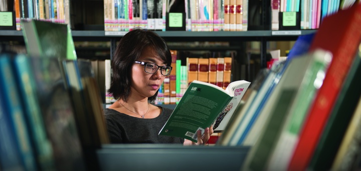 کاهش چشمگیر مطالعه در آمریکا؛ کتاب در برابر موج محتوای دیجیتال