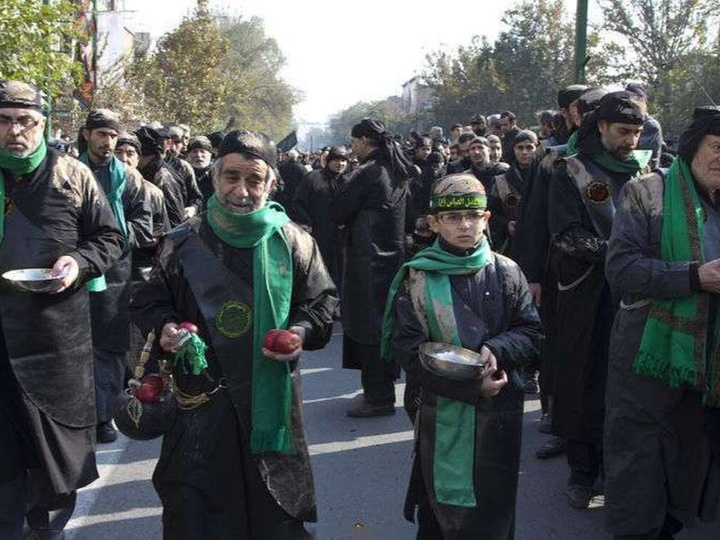 سقاخوانی و تعزیه‌خوانی در محرم همدان/ اشعار دست‌نویسی که هنوز تازگی دارد