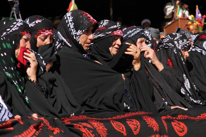 روایتی از مشارکت فعال زنان و دختران ایلامی در مراسم عزای امام حسین(ع)