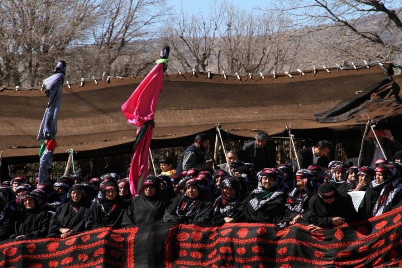 روایتی از مشارکت فعال زنان و دختران ایلامی در مراسم عزای امام حسین(ع)